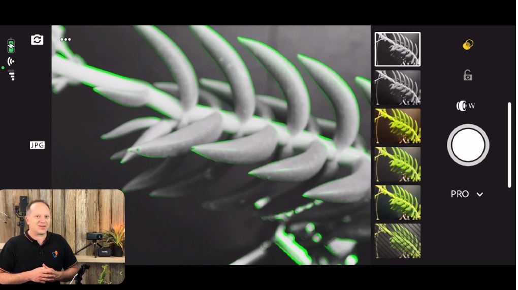 Manual focus in Lightroom mobile camera app